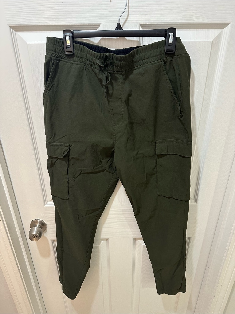 Kenneth Cole Men’s Cargos Joggers x3; Men’s Large